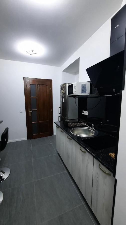 House Side By Side Apartment Brasov Luaran gambar