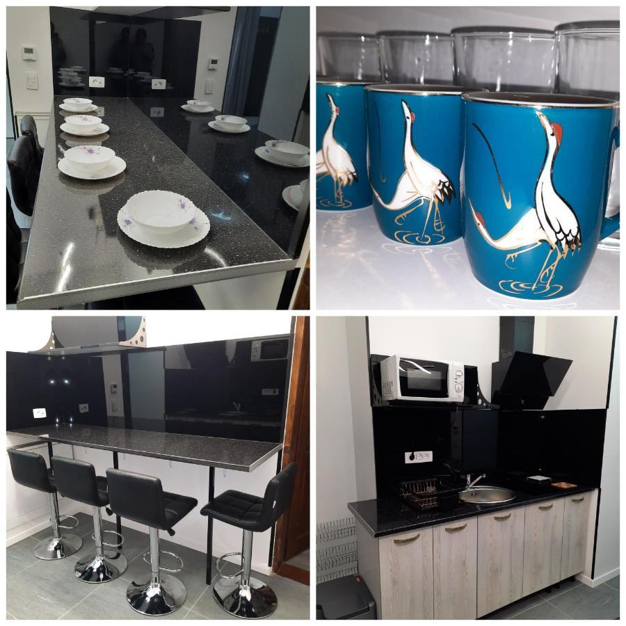 House Side By Side Apartment Brasov Luaran gambar