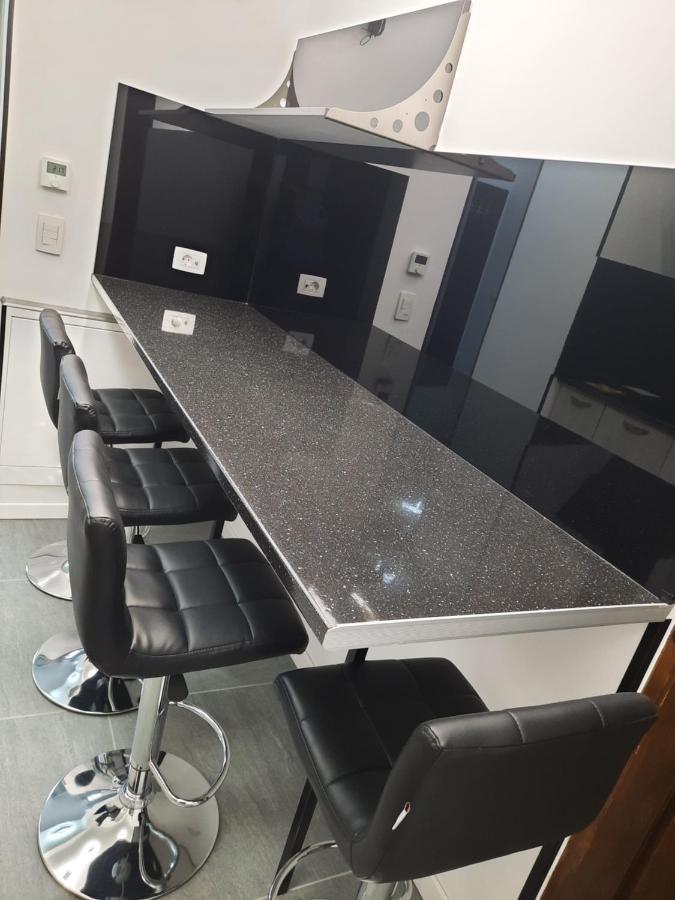 House Side By Side Apartment Brasov Luaran gambar