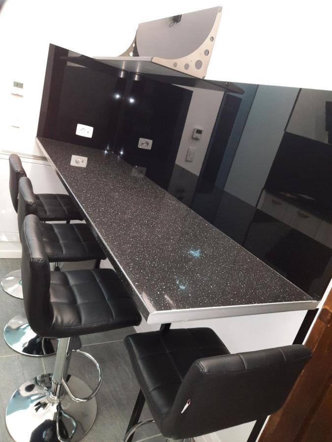 House Side By Side Apartment Brasov Luaran gambar